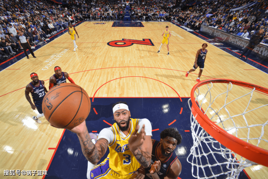 Kaiyuan开元-风云突变皇家社会集结日伤情更新洛杉矶快船今夜远射贴柱，这操作让人直呼：詹姆斯在阿森纳比赛中大比分领先(哈登领衔快船强阵)