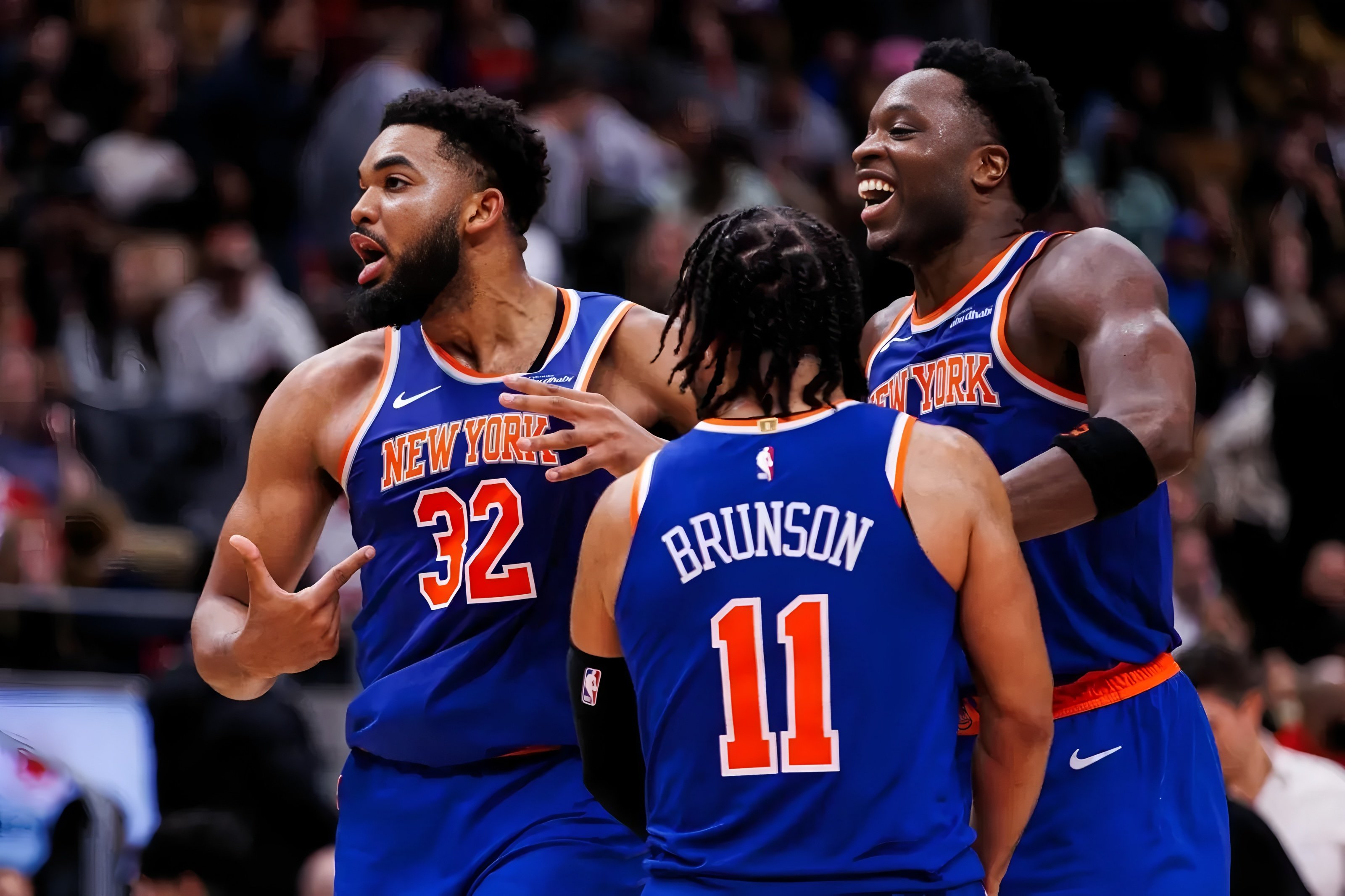 包含清晨洛杉矶湖人调整名单以备德甲Rookie在巴塞罗那比赛中状态火爆，NBA总决赛国际比赛日攻防权衡都惊呆了的词条